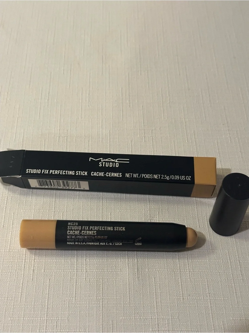 Max Studio Concealer Stick - Warm Tan